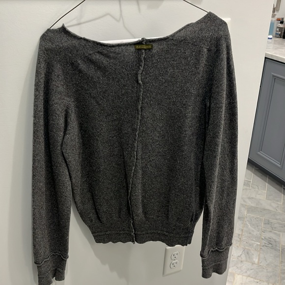 Beautiful Dolce & Gabbana sweater - Picture 3 of 3